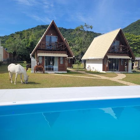 Villa Park Chales - A Sua Fazendinha Ao Lado Do Beto Carrero ペーニャ エクステリア 写真