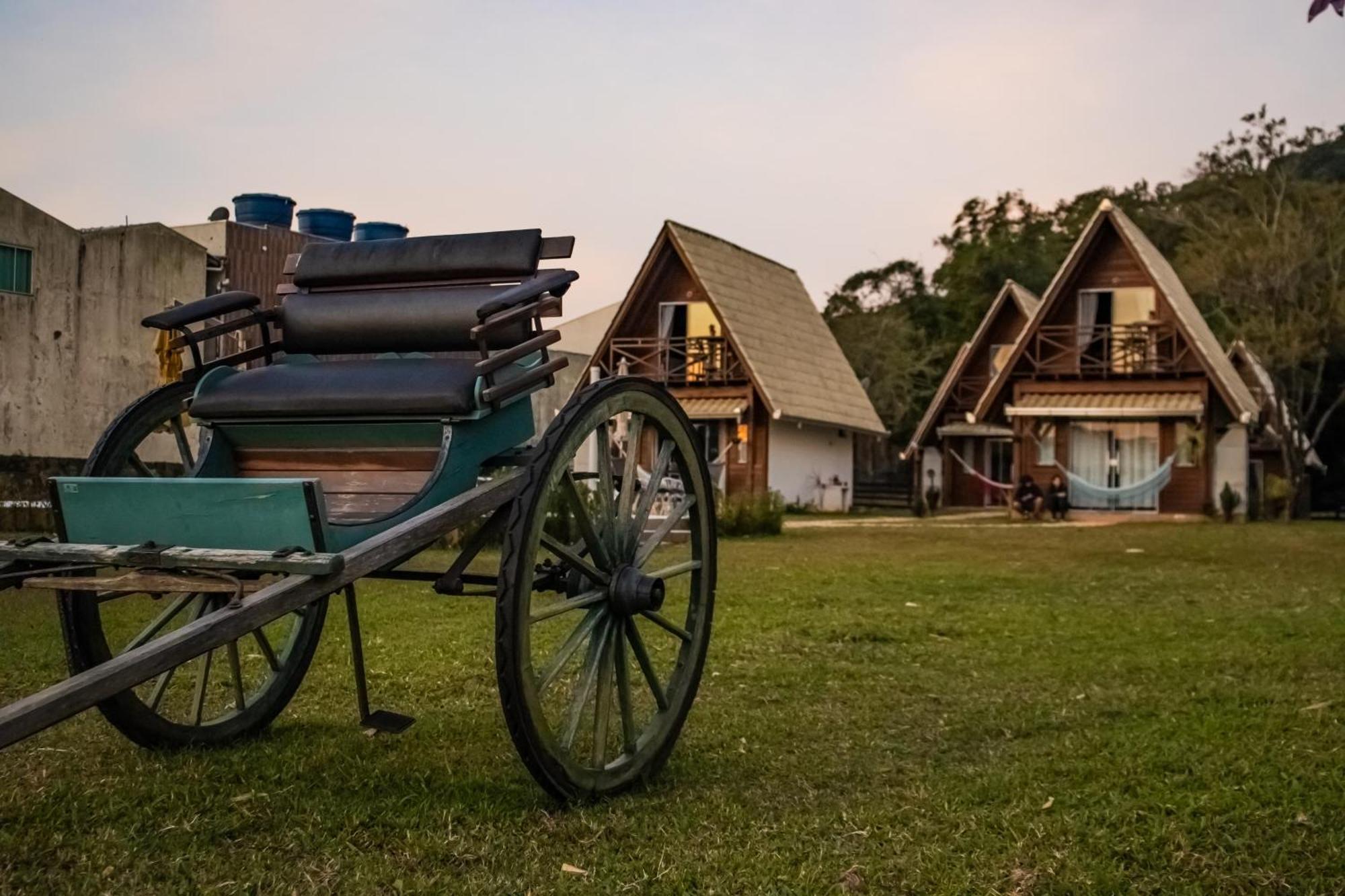 Villa Park Chales - A Sua Fazendinha Ao Lado Do Beto Carrero ペーニャ エクステリア 写真